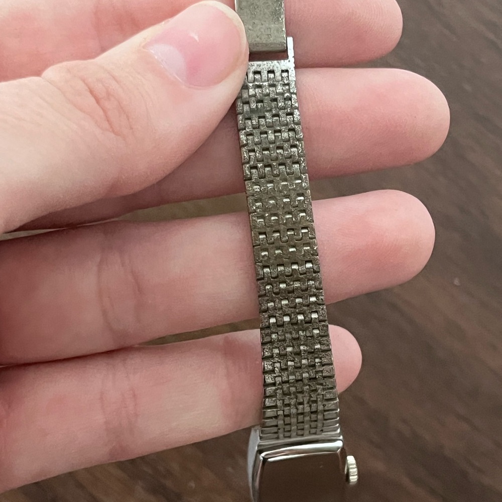 Tissot Silver Rectangular Watch - image 10